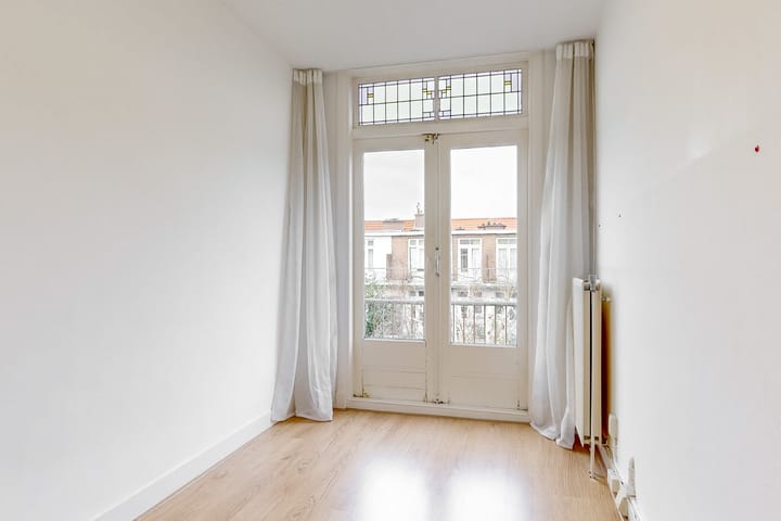 Foto 22 van Roelofsstraat 110