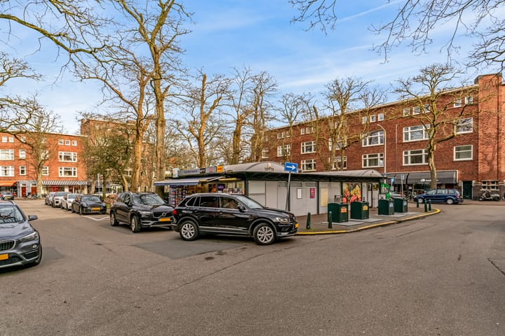 Foto 24 van Roelofsstraat 110