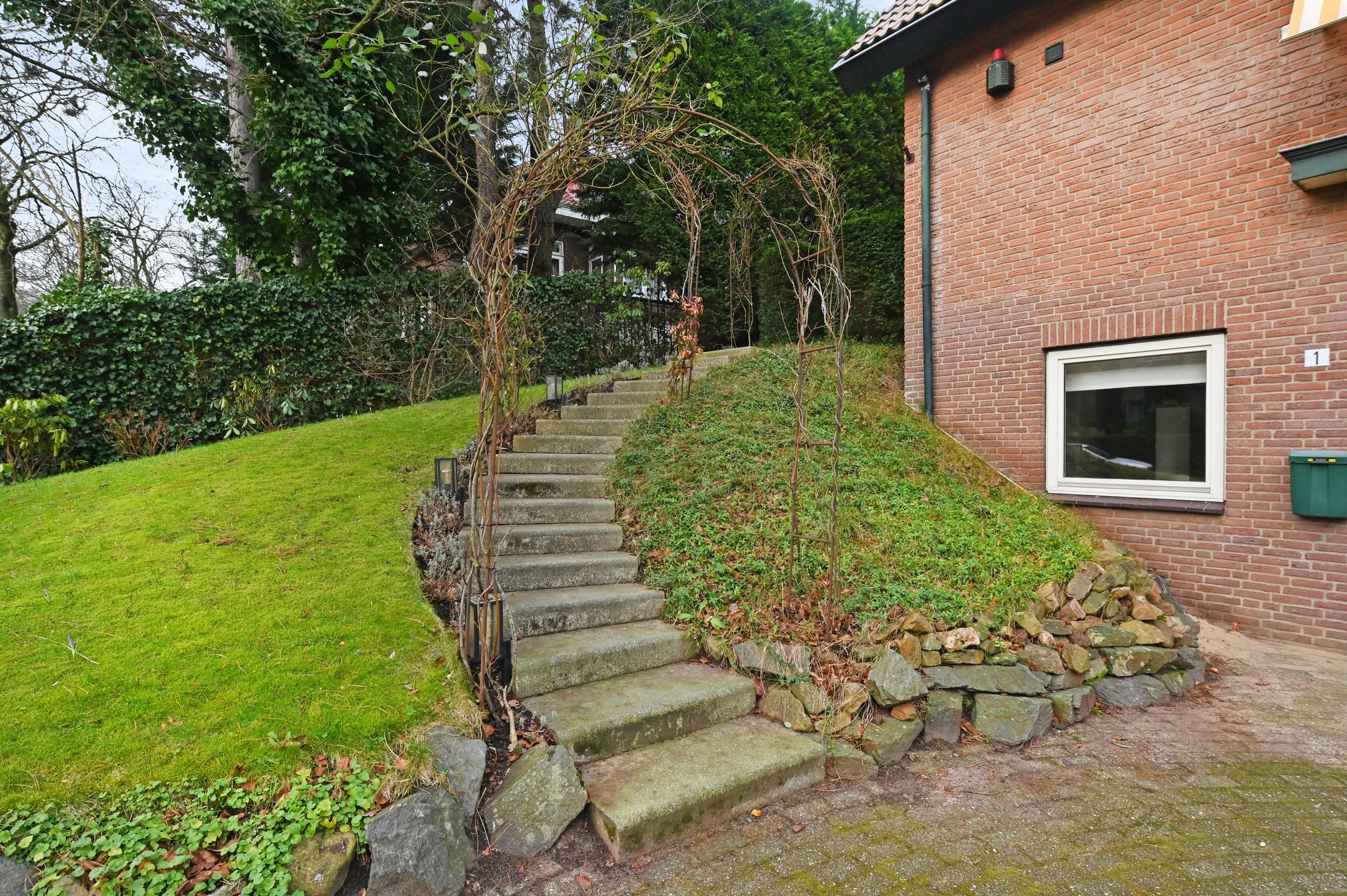 Foto 9 van Van Bommellaan 1