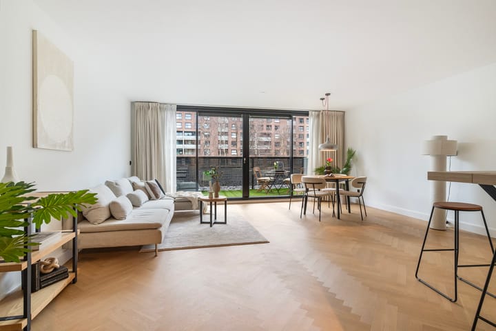 Foto 8 van Helmersstraat 135