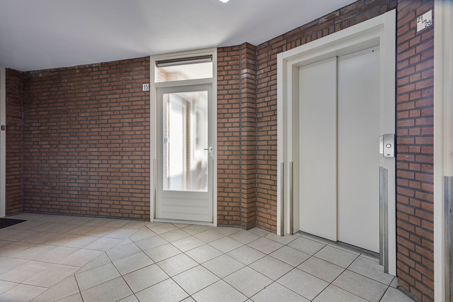 Foto 25 van Prior van Milstraat 17