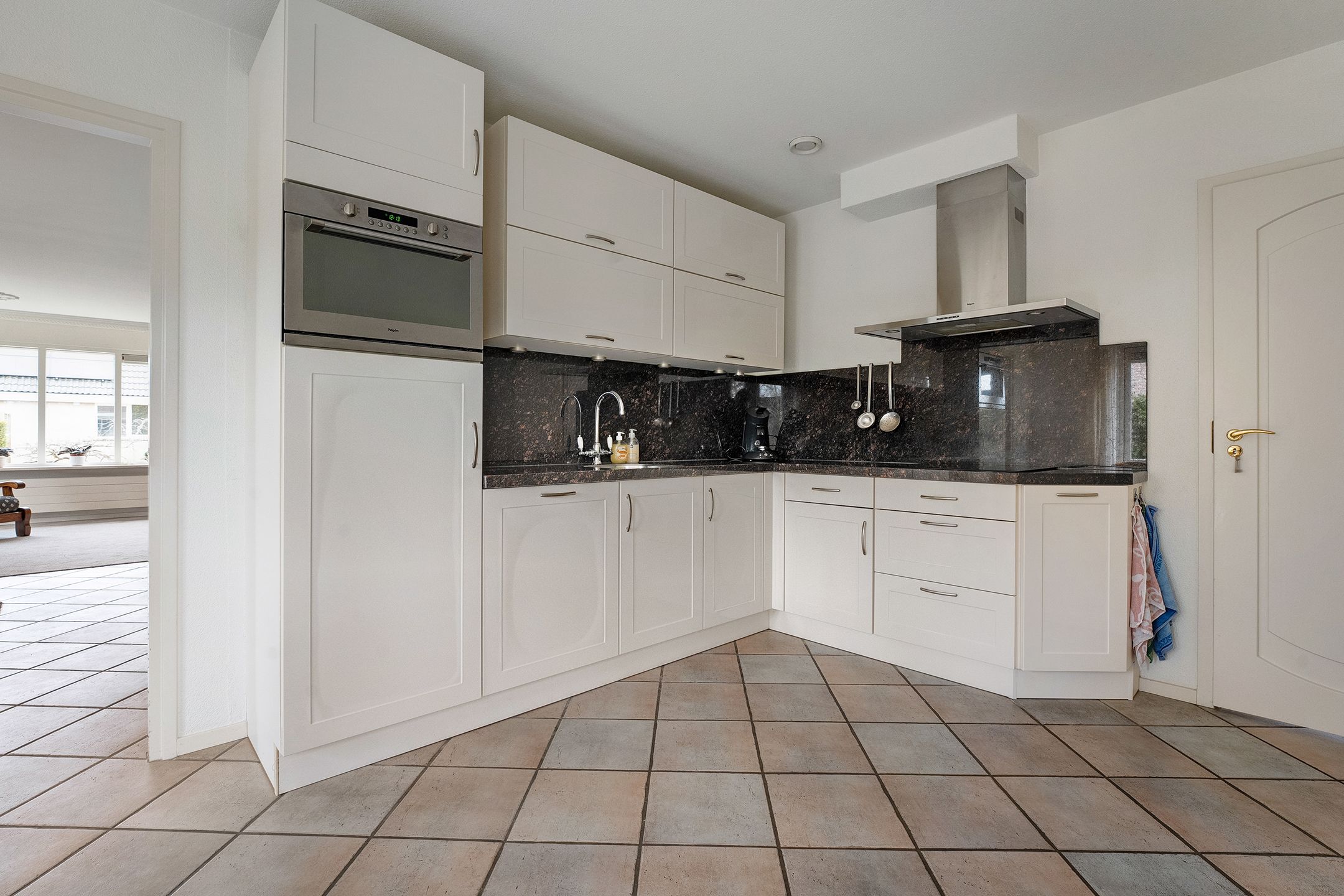 Foto 15 van Koraal 85