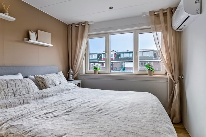 Foto 15 van Van Brienenoordstraat 22