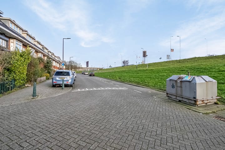 Foto 34 van Van Brienenoordstraat 22