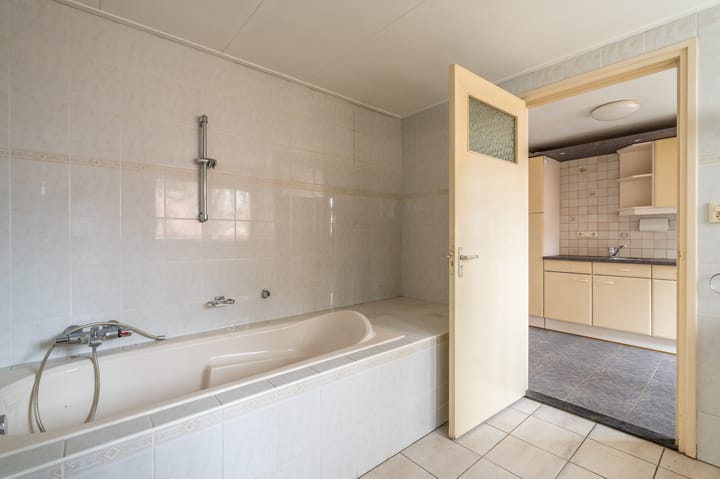 Photo 38 of Noordbroeksterstraat 59