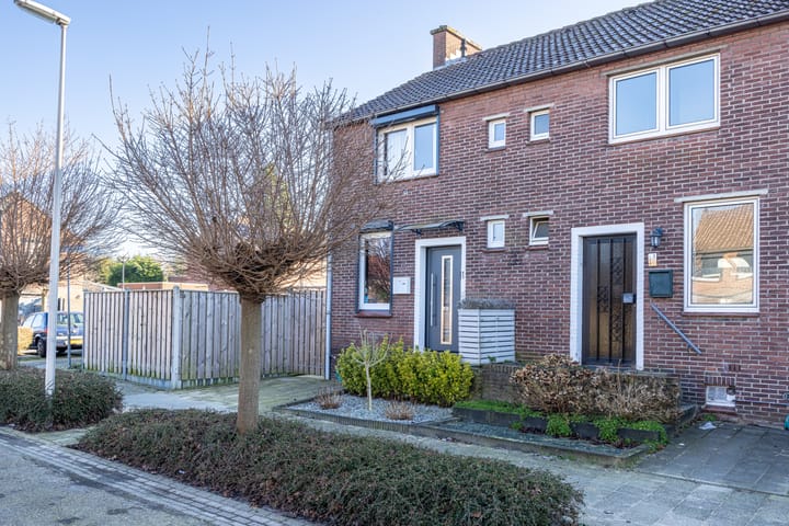 Foto 2 van Den Haagstraat 1