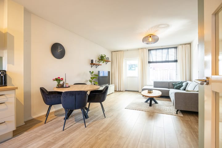 Foto 10 van Den Haagstraat 1