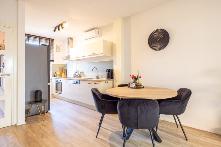 Foto 14 van Den Haagstraat 1