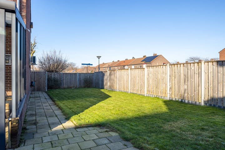 Foto 29 van Den Haagstraat 1