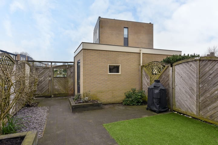 Foto 23 van Midrethstraat 47