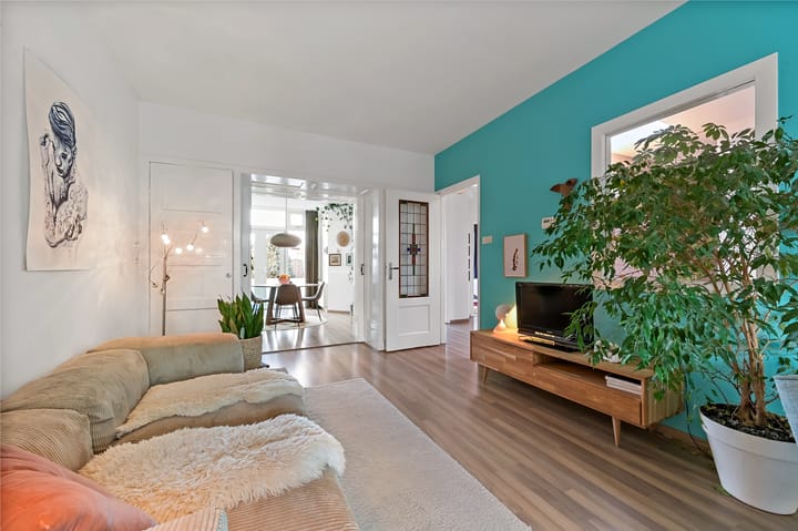 Photo 11 of Perenstraat 183