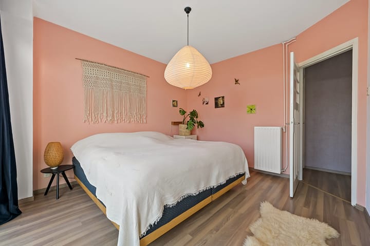 Photo 25 of Perenstraat 183