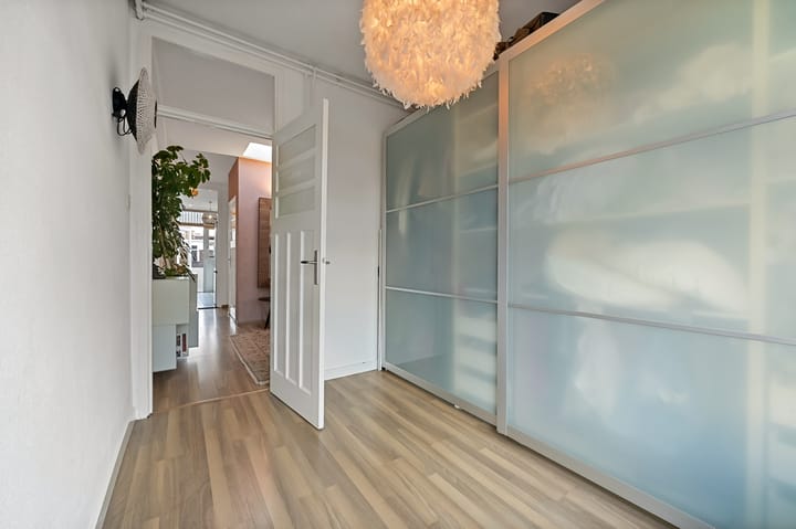 Photo 35 of Perenstraat 183