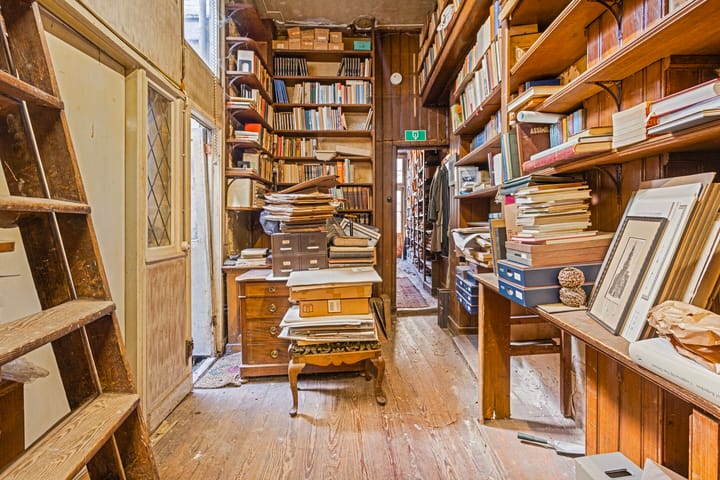 Foto 9 van Warmoesstraat 10