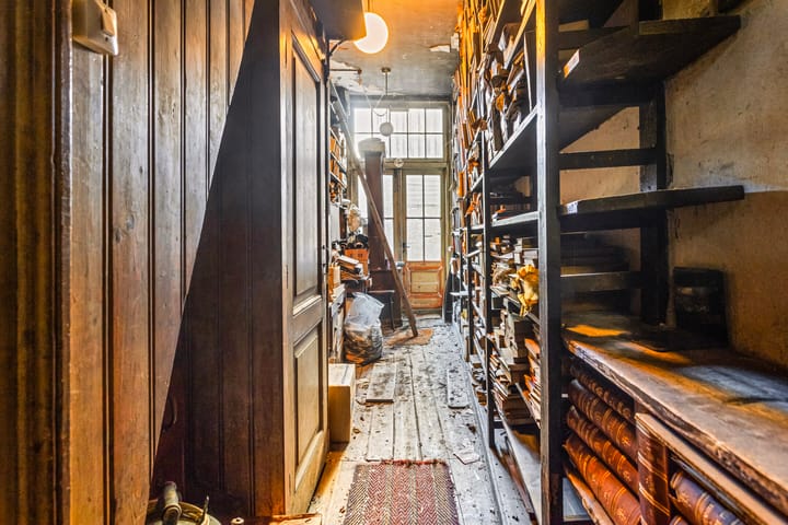 Foto 33 van Warmoesstraat 10