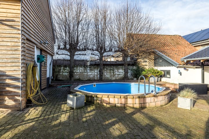 Photo 54 of Hegge 91