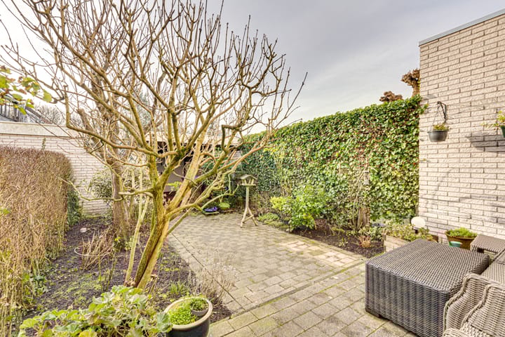 Foto 45 van Van Hallstraat 22