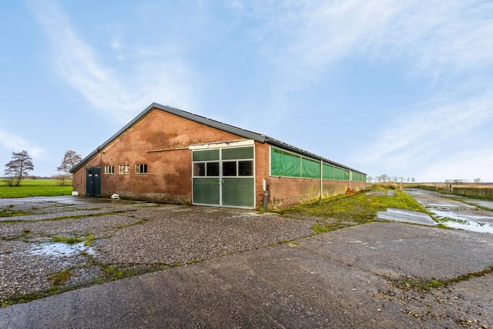 Foto 21 van Idzardaweg 67