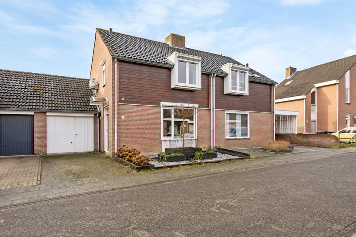 Foto 1 van Nassauhof 7