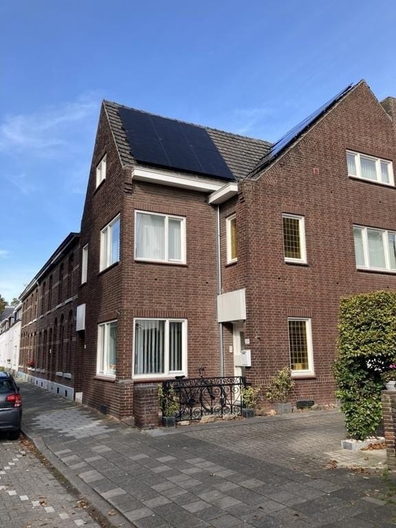 Foto 1 van Jekerweg 83-B