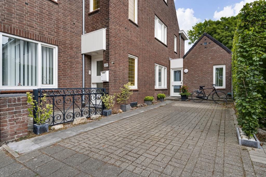 Photo 2 of Jekerweg 83-B