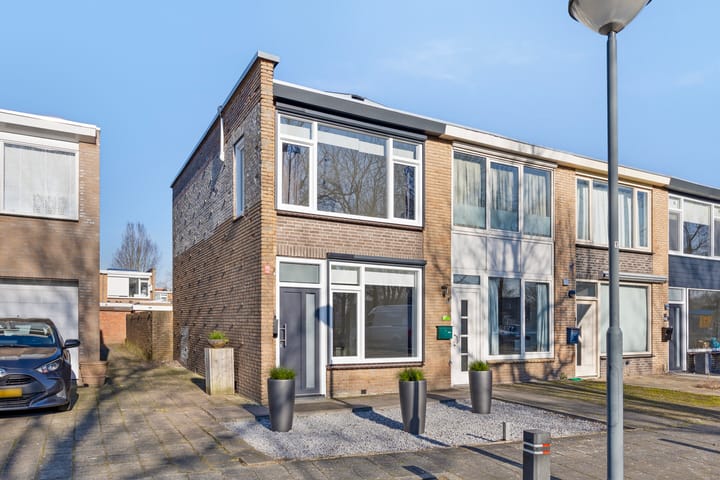 Foto 1 van Vondelstraat 49