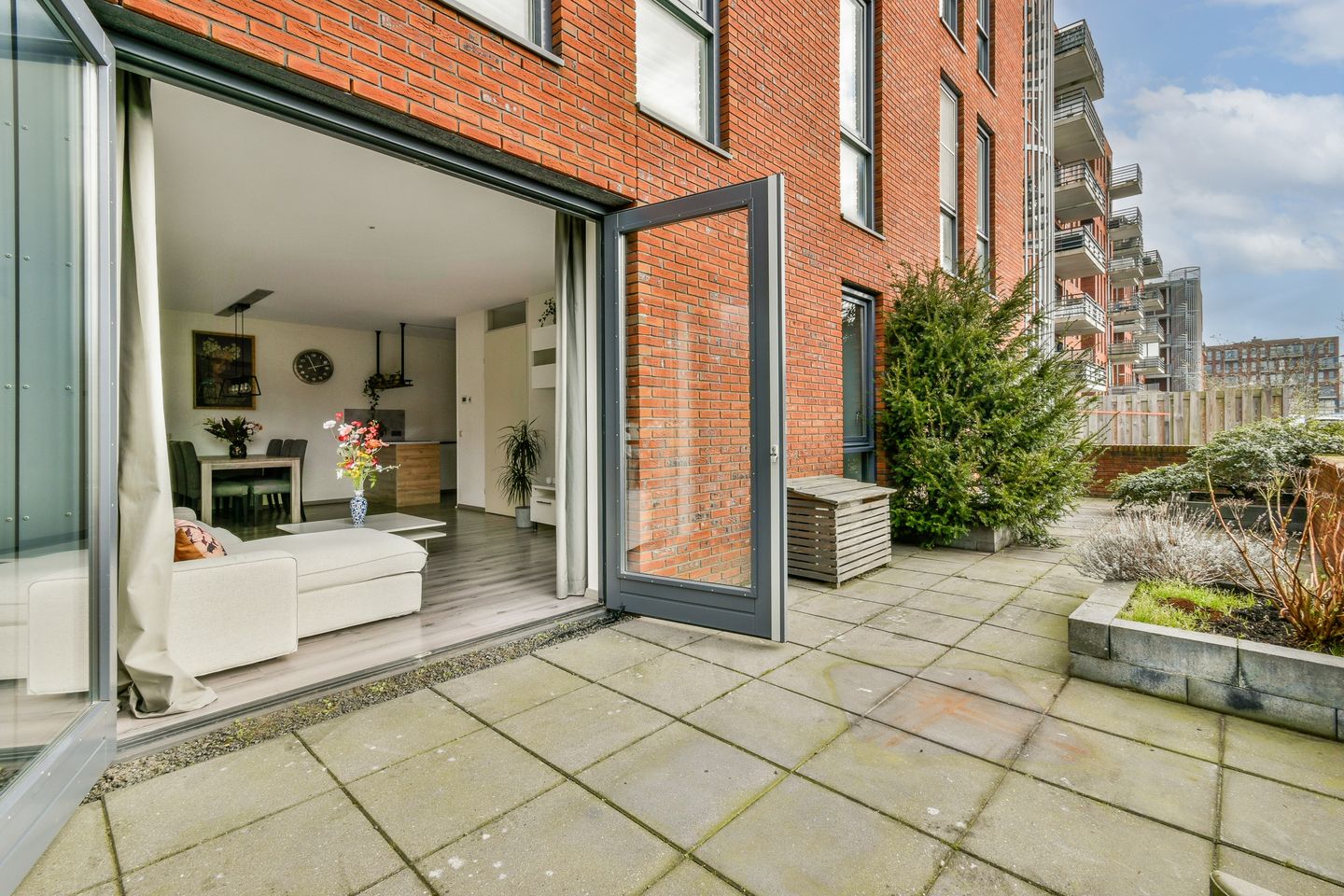 Foto 4 van Vertrekspoor 8