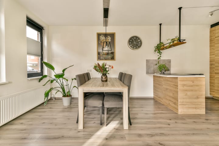 Foto 11 van Vertrekspoor 8