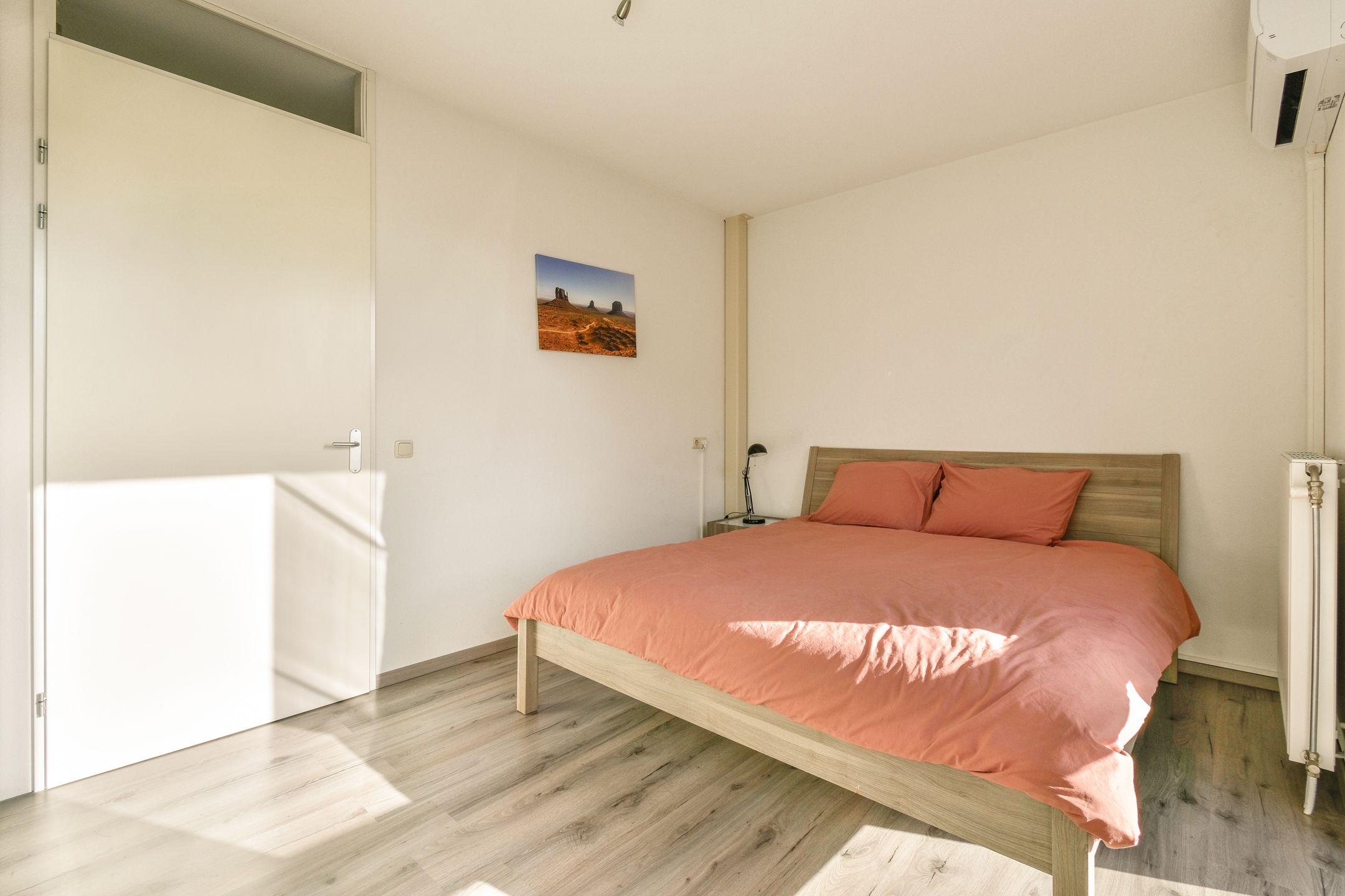 Foto 18 van Vertrekspoor 8