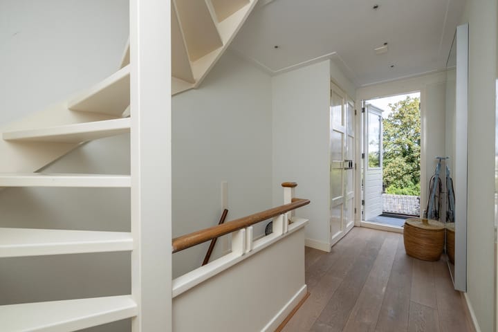 Foto 32 van Lazaruskade 8