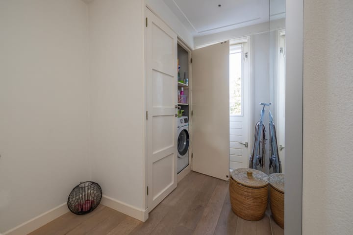 Foto 33 van Lazaruskade 8