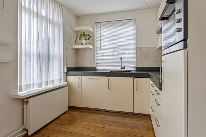 Foto 3 van Leeuwerik 8