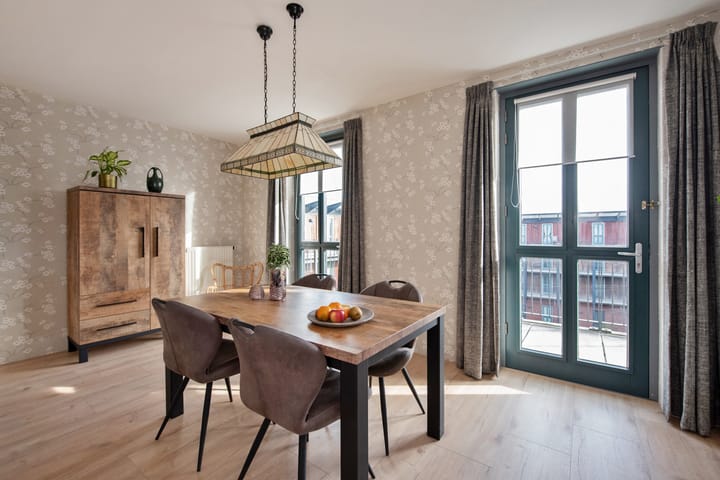 Foto 12 van Vuursteen 71