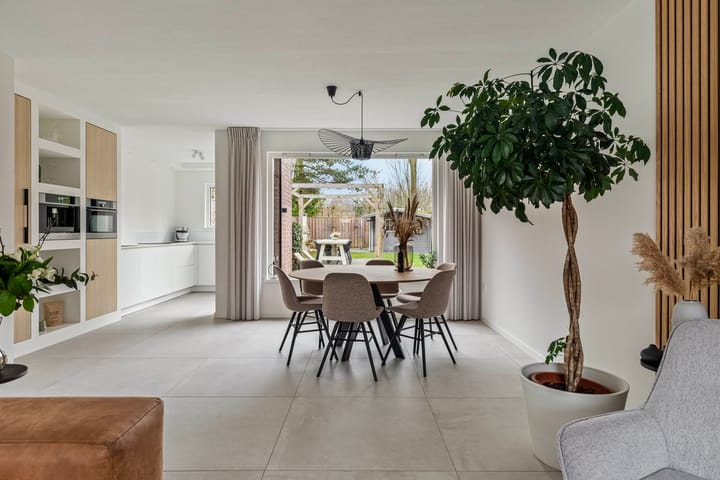 Foto 3 van Van Genkstraat 60