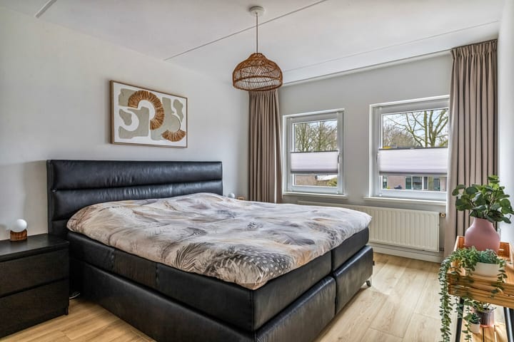 Foto 17 van Van Genkstraat 60