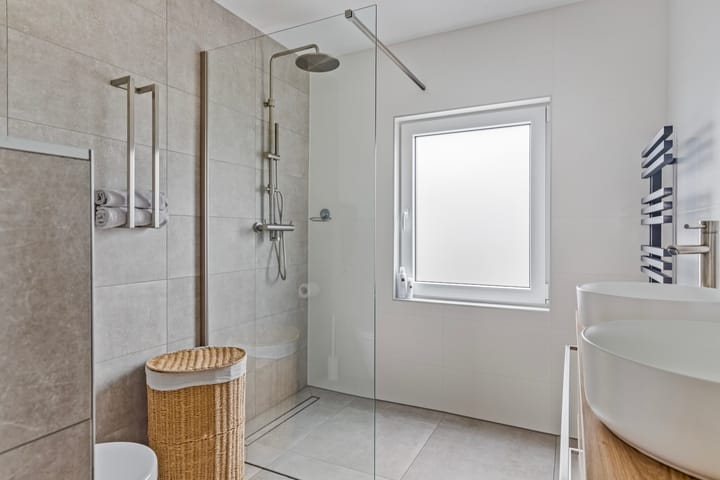 Foto 23 van Van Genkstraat 60