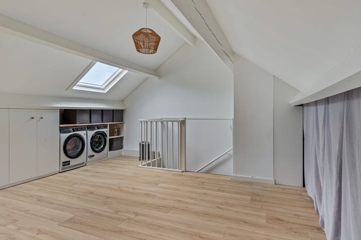 Foto 28 van Van Genkstraat 60