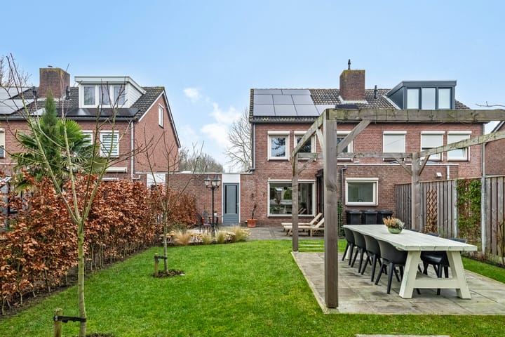 Foto 33 van Van Genkstraat 60