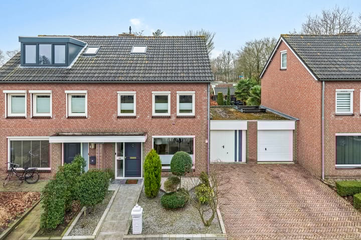 Foto 40 van Van Genkstraat 60