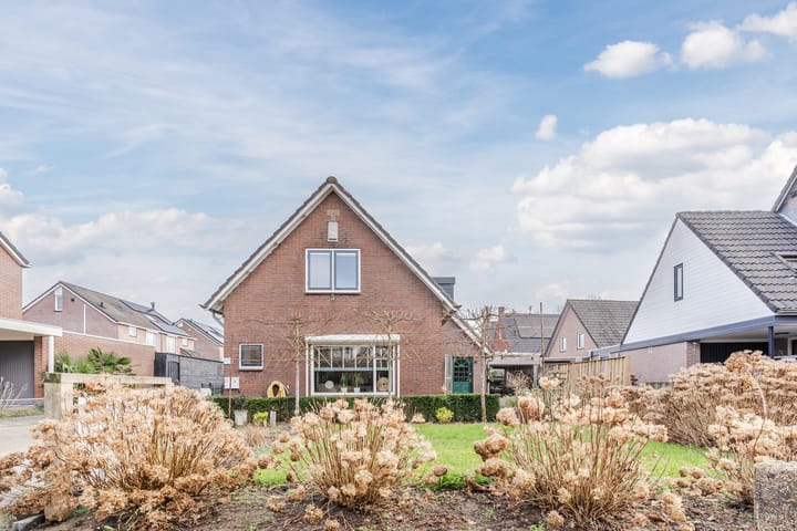 Foto 4 van Merelweg 92