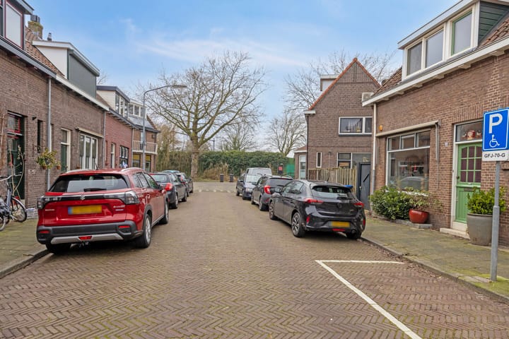 Photo 27 of Toloysenstraat 13