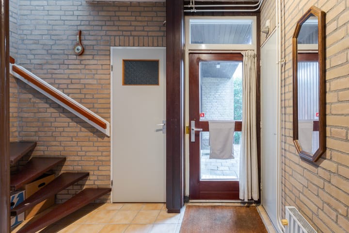 Foto 8 van Meeuwenlaan 77