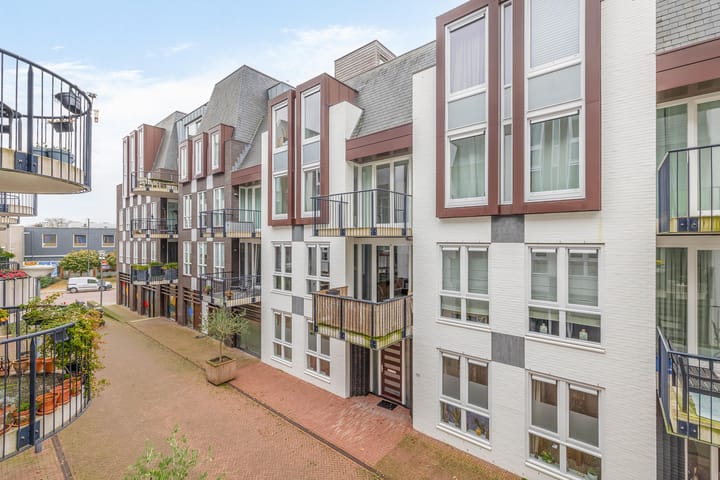 Photo 30 of Mgr vdn Tillaartstraat 52