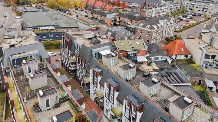 Photo 31 of Mgr vdn Tillaartstraat 52