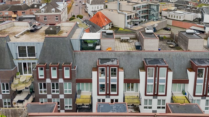 Photo 32 of Mgr vdn Tillaartstraat 52