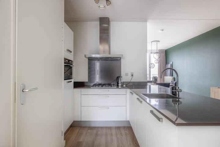 Photo 34 of Mgr vdn Tillaartstraat 52