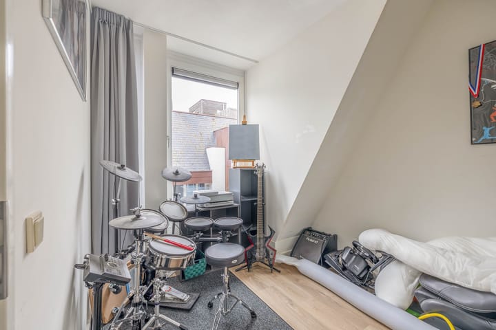 Photo 37 of Mgr vdn Tillaartstraat 52