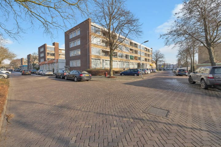 Foto 2 van Monseigneur van Steelaan 406