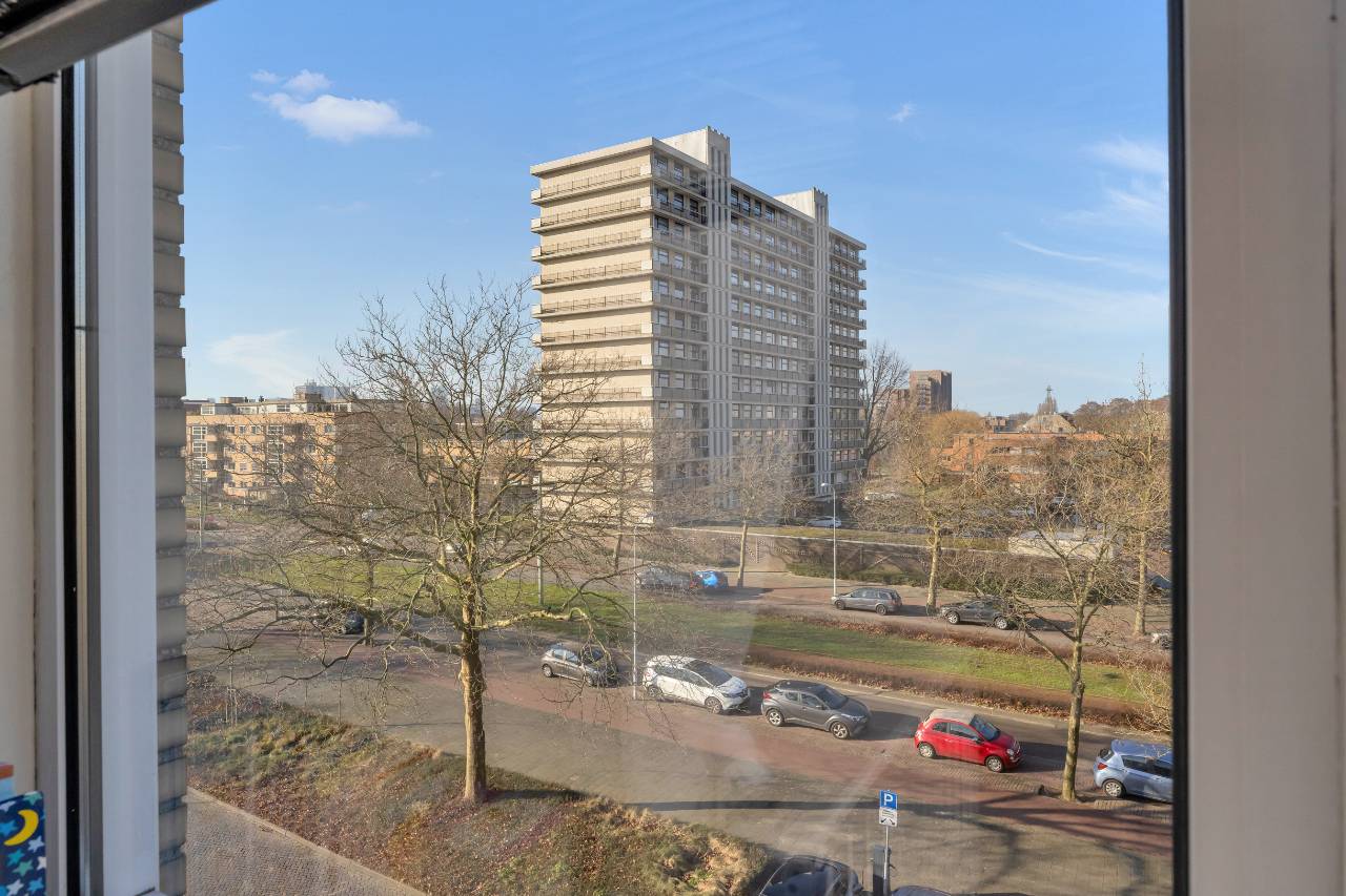 Foto 36 van Monseigneur van Steelaan 406