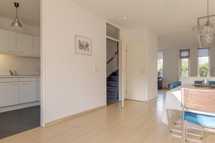 Foto 11 van Weegbree 16